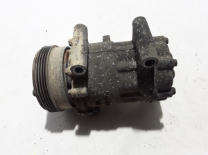 RENAULT Thalia I (2002–2008) A/C compressor 8200618853 - 2