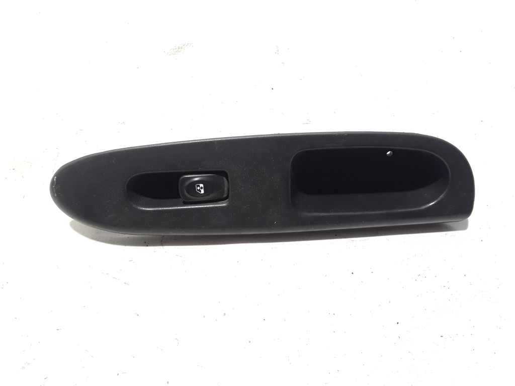 RENAULT Thalia 1 generation  (2002-2008) Front Right Door Window Switch 7700433532 22404143