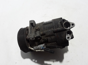 RENAULT Laguna III (2007–2015) A/C compressor 8200890987 - 2
