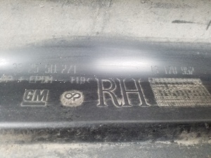 Opel Vectra C (2002–2008) Karbi välimine ilupaneel 13178952 - 2