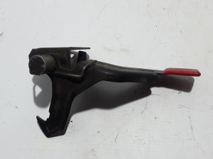  Engine hood opening handle on the hood 