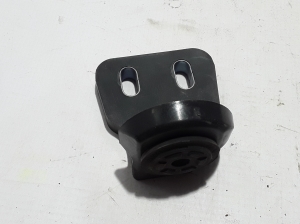 Radiator bracket - 215149933R