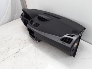 RENAULT Fluence (2009–2017) Dashboard and its parts 681005424R - 2