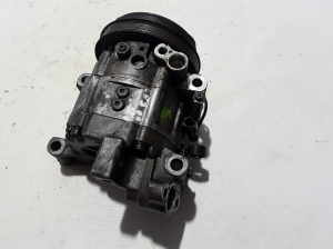 Subaru Legacy III (1998–2003) A/C compressor 73110AE010 - 2