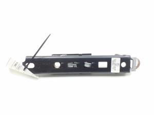Mercedes Benz ML-Class 164 (2005–2011) Drošības jostas augstuma regulētājs A2118600688 - 2