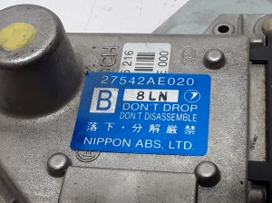Subaru Legacy III (1998–2003) Juhtplokk 27542AE020 - 3
