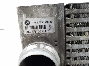 BMW 7 SERIJA E65 (2001–2008) Vahejahuti radiaator 7791909 - 2