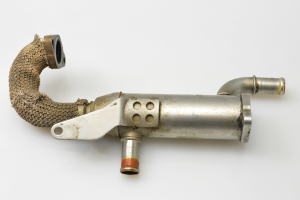 Land Rover Discovery III (2004–2009) AGR-Ventilkühler 4R8Q9Y493BJ - 2
