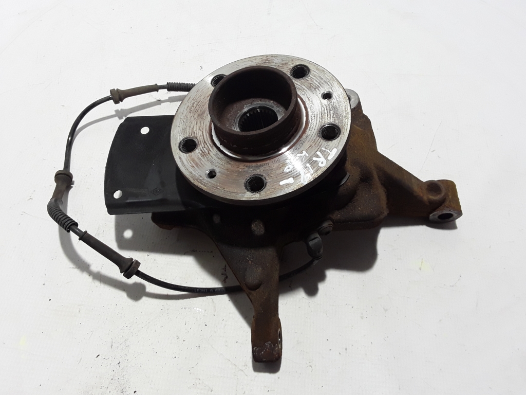 RENAULT Trafic 3 generation (2014-2023) Front Left Wheel Hub 400155466R 22404714