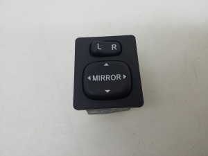   Switch for mirror control 