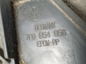 Volkswagen Touareg II (2010–2018) Dubļu sargs 7P6854856 - 2