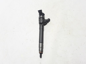  Fuel injector 