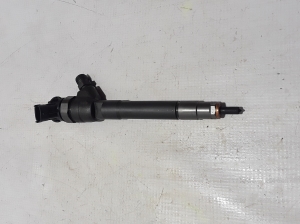  Fuel injector 