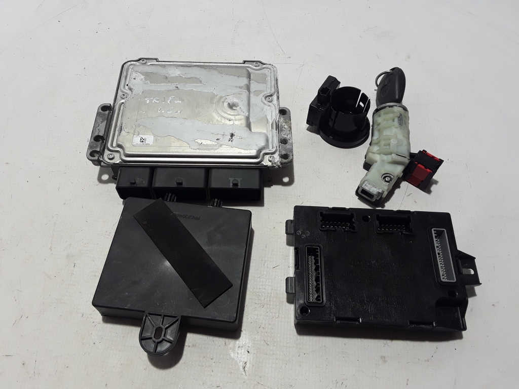 Used RENAULT Trafic Car starting system