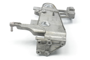 Mercedes Benz C-Class 204 (2007–2014) Luftfiltergehäusehalter A6510902241 - 3