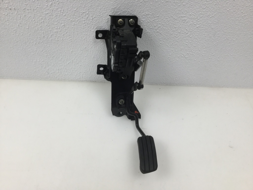 NISSAN Primastar X83 (2001–2014) Gaasipedaal 8200008477 NISSAN Primastar X83 (2001–2014) Gaasipedaal 8200008477