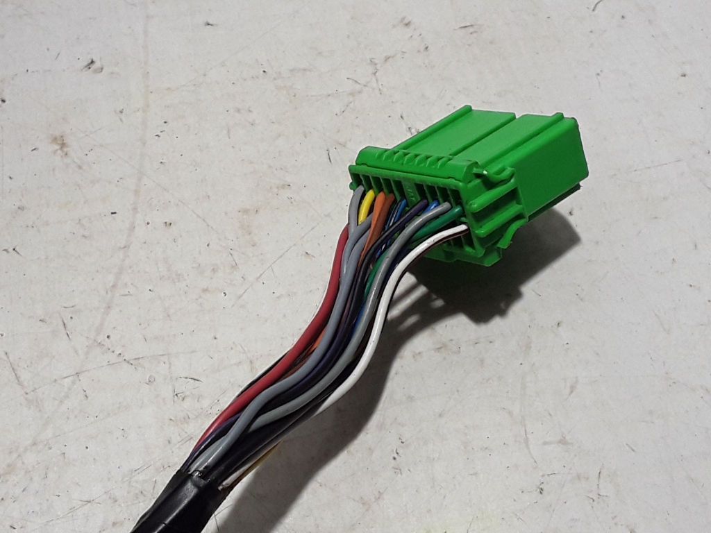 Used VOLVO XC60 Side mirror and its details 31371125