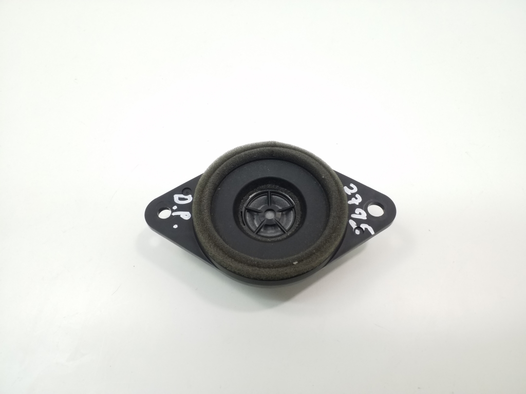 TOYOTA RAV4 4 generation (XA40) (2012-2018) Subwoofer 8615042010, 8616052340 20423430