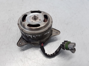  Cooling fan motor 