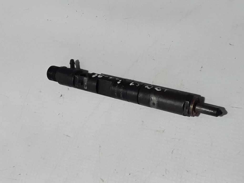 RENAULT Scenic 2 generation (2003-2010) Fuel Injector 8200365186 22405066