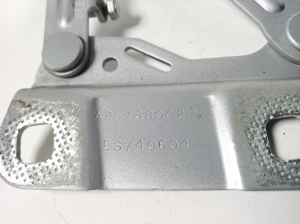 Mercedes Benz ML-Class 164 (2005–2011) Hood hinge A2518800228 - 3