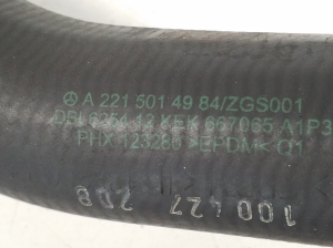 Mercedes Benz S-Class 221 (2005–2013) Jahutusradiaatori voolik A2215014984 - 2