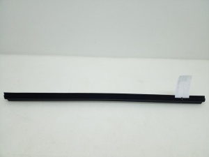 Mercedes Benz A-Class 169 (2004–2012) Esiukse klaasi sisemine liist A1697250365 - 2