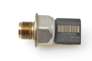  High pressure fuel line sensor 