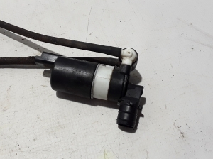 RENAULT Scenic (2009–2015) Front windshield washer pump 7700430078 - 3