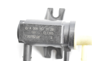 Mercedes Benz C-Class 204 (2007–2014) Magnetventil A0091533128 - 2