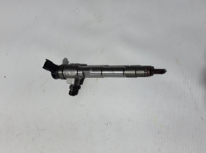  Fuel injector 