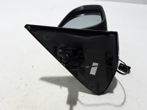  Side mirror and its details 