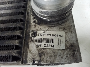 BMW 7 SERIJA E65 (2001–2008) Vahejahuti radiaator 7791909 - 2