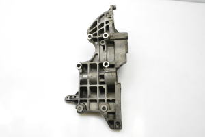 Volkswagen Passat B6 (2005–2010) Alternator bracket 03L903143D - 4