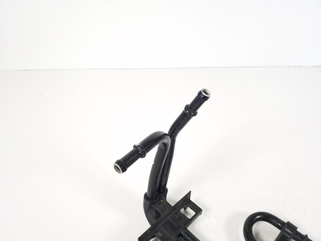 Used Mercedes Benz EClass Power steering radiator A2044601024