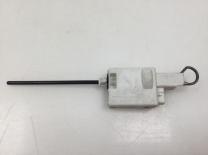 RENAULT Trafic I (1980–2001) Verschluss des Tankdeckels 8200032984 - 3