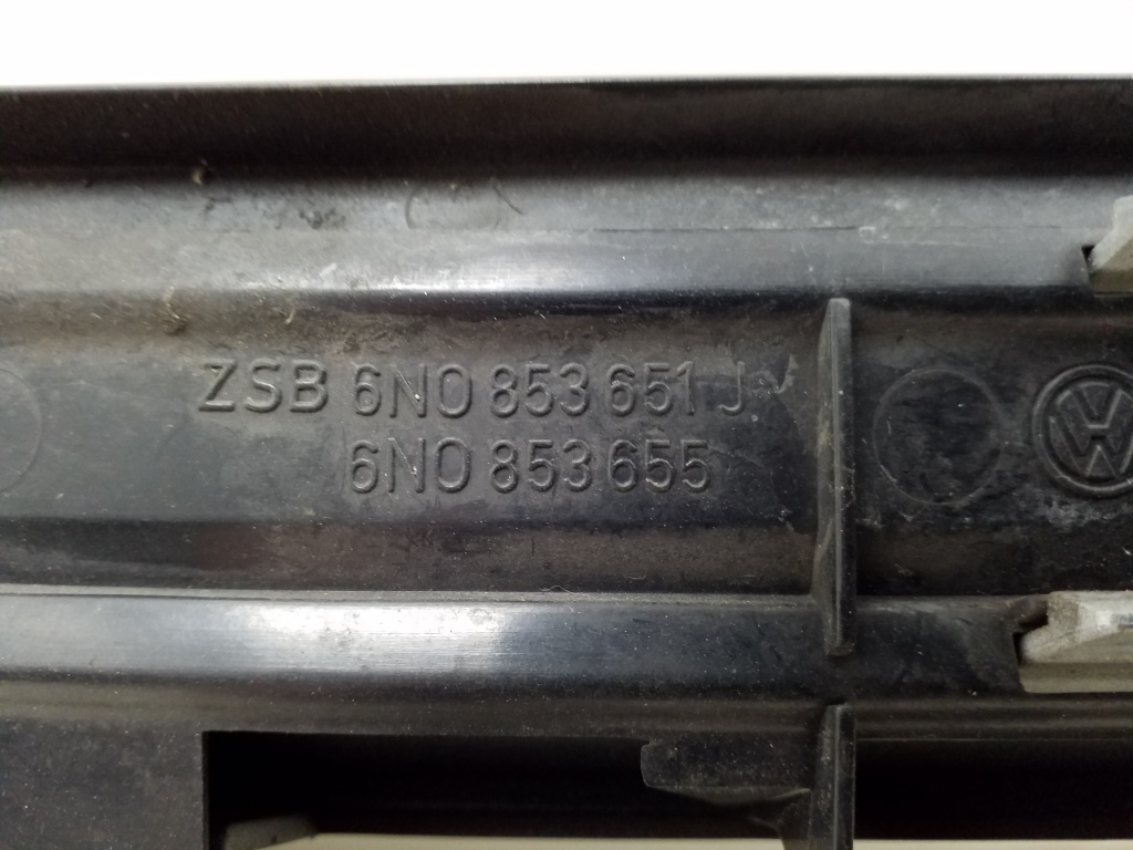 VOLKSWAGEN Polo 3 generation (1994-2002) Решетка радиатора переднего бампера 6N0853651J 25080259