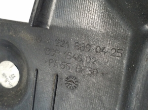 Mercedes Benz S-Class 221 (2005–2013) Esiporitiiva muu osa A2218890425 - 2