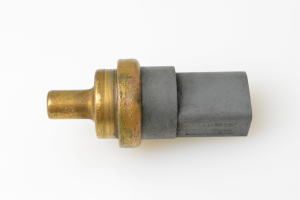 Volkswagen Passat B6 (2005–2010) Kühlmitteltemperatursensor 06A919501A - 3