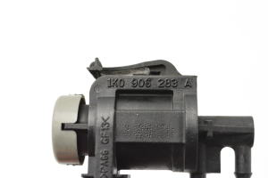 AUDI A4 B8 (2007–2016) Solenoid 1K0906283A - 3