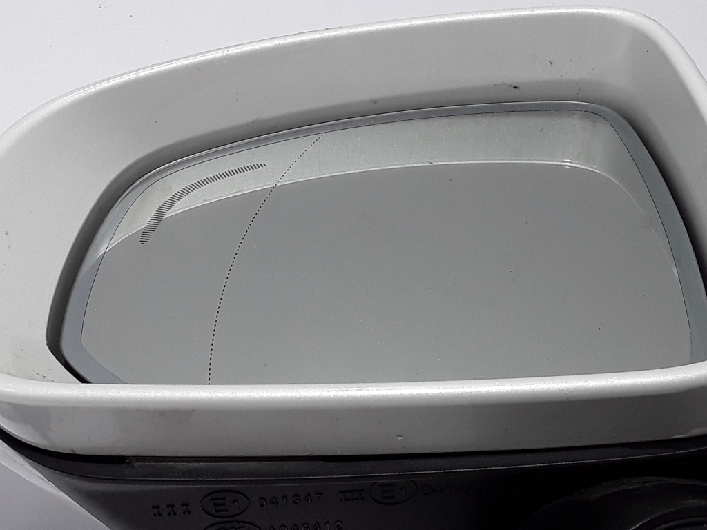 Used VOLVO XC90 Side mirror and its details 31385640