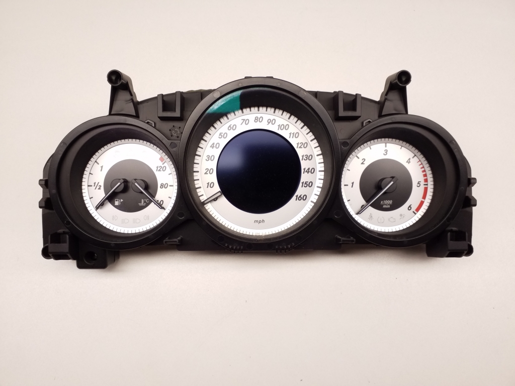 MERCEDES-BENZ C-Class W204/S204/C204 (2004-2015) Speedometer A2049004408 21849699