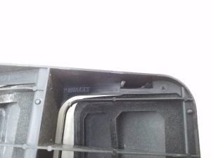  Rear wing ventilation grille 