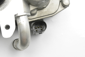  EGR valve 