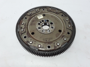  Clutch flywheel 