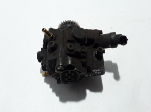   Pompe à carburant  - 8200950493 