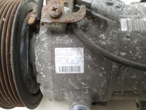  Air conditioner compressor 