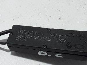 RENAULT Latitude (2010–2017) Antenne 283630005R - 3