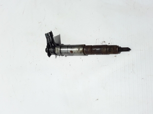  Fuel injector 