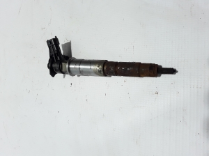  Fuel injector 